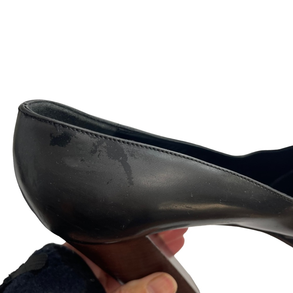 Gucci Black Leather Round-Toe Block Heel Pumps - Picture 11 of 13